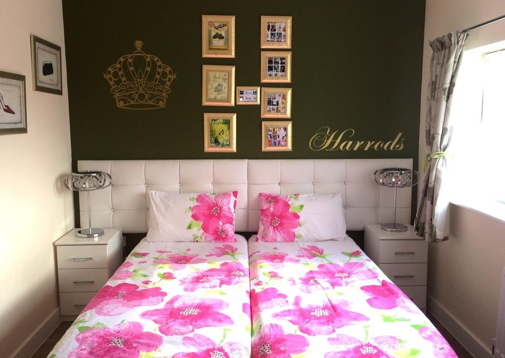 Rowan Park Lodge Londen Kamer foto